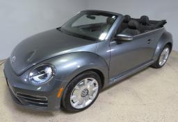 2017 Volkswagen Beetle Convertible - Thumbnail 2