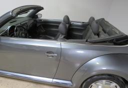 2017 Volkswagen Beetle Convertible - Thumbnail 27