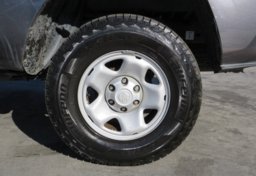 2017 Toyota Tacoma - Thumbnail 17