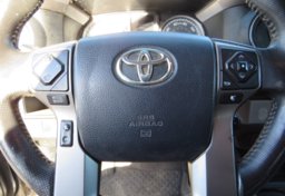 2017 Toyota Tacoma - Thumbnail 30