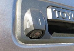 2017 Toyota Tacoma - Thumbnail 18