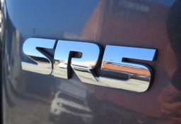 2017 Toyota Tacoma - Thumbnail 19