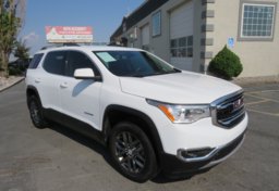 2019 GMC Acadia - Thumbnail 2