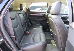 2017 Cadillac XT5 - Thumbnail 28