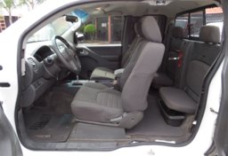 2018 Nissan Frontier - Thumbnail 19