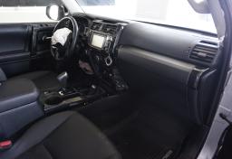 2019 Toyota 4Runner - Thumbnail 17