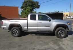 2022 Toyota Tacoma 4WD - Thumbnail 11