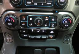 2019 Chevrolet Suburban - Thumbnail 28