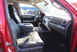 2014 Toyota Tundra 4WD Truck - Thumbnail 27