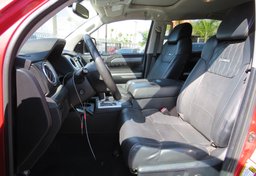 2014 Toyota Tundra 4WD Truck - Thumbnail 24