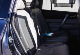 2013 Toyota Highlander - Thumbnail 20