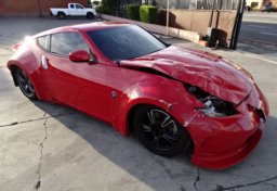 2015 Nissan 370Z - Thumbnail 2