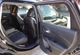 2019 Jeep Cherokee - Thumbnail 30