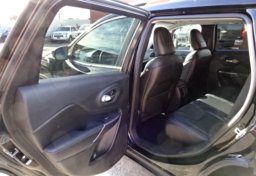 2019 Jeep Cherokee - Thumbnail 31