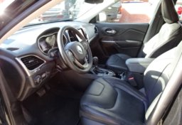 2019 Jeep Cherokee - Thumbnail 26