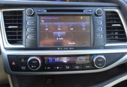 2016 Toyota Highlander - Thumbnail 35