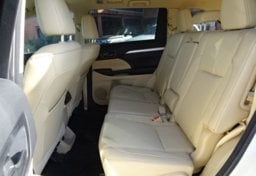 2016 Toyota Highlander - Thumbnail 29