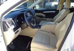 2016 Toyota Highlander - Thumbnail 23