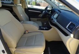 2016 Toyota Highlander - Thumbnail 22