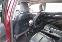 2016 Toyota Highlander - Thumbnail 19