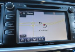 2016 Toyota Highlander - Thumbnail 26