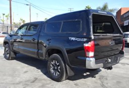 2017 Toyota Tacoma - Thumbnail 9