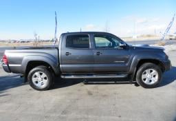 2014 Toyota Tacoma - Thumbnail 10