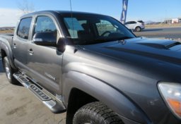 2014 Toyota Tacoma - Thumbnail 12