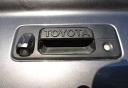 2015 Toyota Tundra - Thumbnail 16