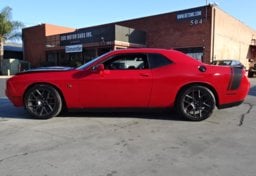 2017 Dodge Challenger - Thumbnail 5