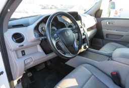 2015 Honda Pilot - Thumbnail 16