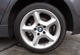 2015 BMW 3 Series - Thumbnail 16