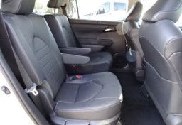 2020 Toyota Highlander - Thumbnail 34