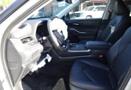 2020 Toyota Highlander - Thumbnail 26