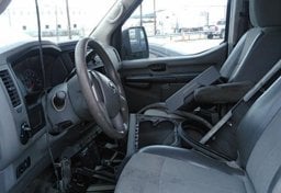 2016 Nissan NVP - Thumbnail 3