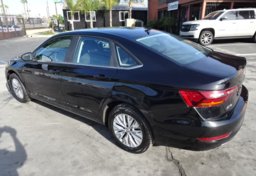 2019 Volkswagen Jetta - Thumbnail 9