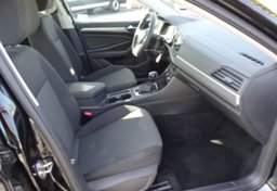 2019 Volkswagen Jetta - Thumbnail 22