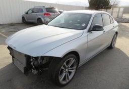 2016 BMW 3 Series - Thumbnail 1