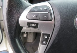 2013 Toyota Highlander - Thumbnail 31