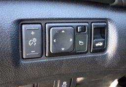 2019 Nissan Sentra - Thumbnail 35