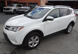2014 Toyota RAV4 - Thumbnail 2