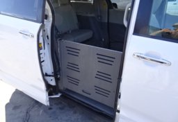 2014 Toyota Sienna - Thumbnail 17