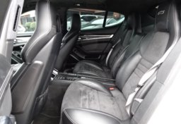 2013 Porsche Panamera - Thumbnail 33