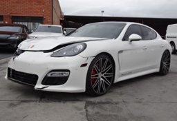2013 Porsche Panamera - Thumbnail 3