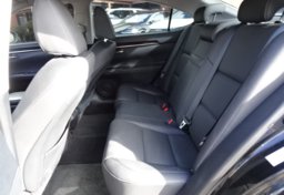 2017 Lexus ES - Thumbnail 31