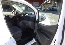 2015 Nissan NV200 - Thumbnail 21