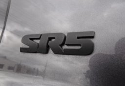 2015 Toyota Tundra - Thumbnail 24