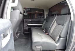 2015 Toyota Tundra - Thumbnail 34