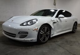 2013 Porsche Panamera - Thumbnail 4