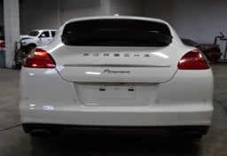 2013 Porsche Panamera - Thumbnail 12